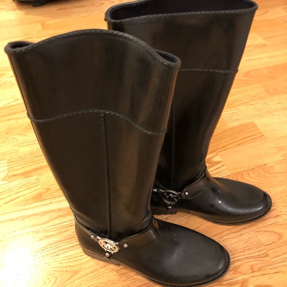 SOLD NWT Michael Kors Rain Boot - Picture 3 of 5